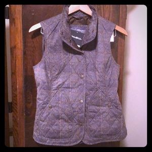Eddie Bauer Field Vest in Oak Plaid (small)